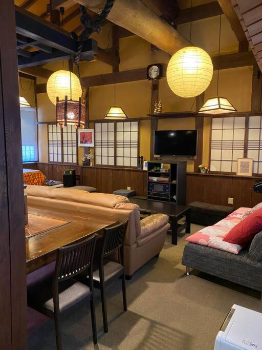 民泊azoo Apartment Gujo Bagian luar foto